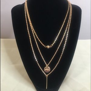 🆕🌟Trendy and Pretty Gold 3 Layer Necklace🌟
